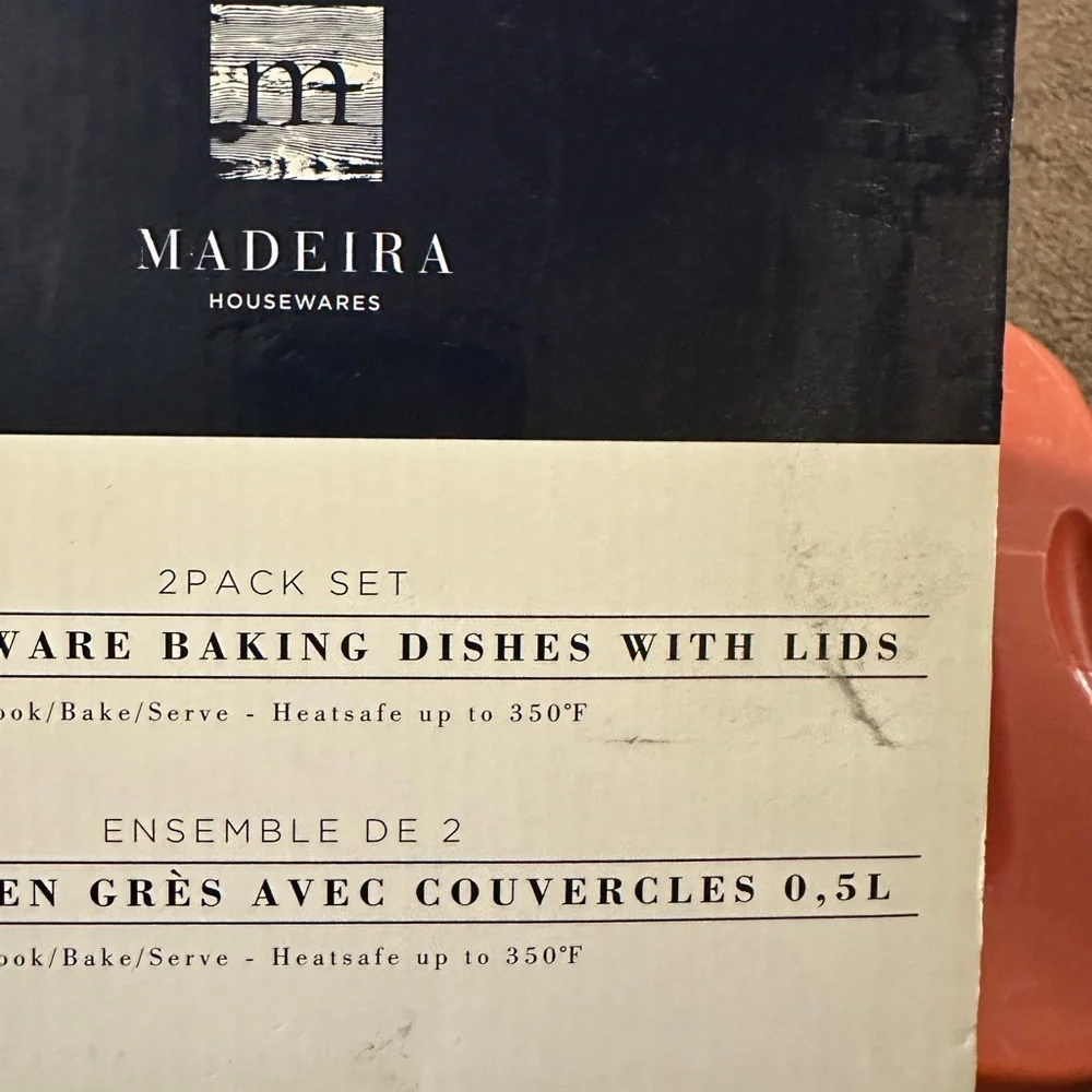 . MADEIRA 5QT STONEWARE BAKING DISHES WITH LIDS